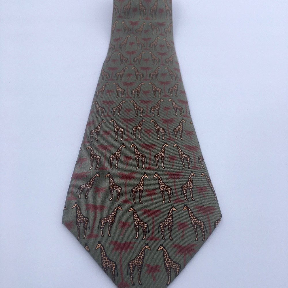 HERMES 100% SILK TIE STYLE 7314 GIRAFFE'S